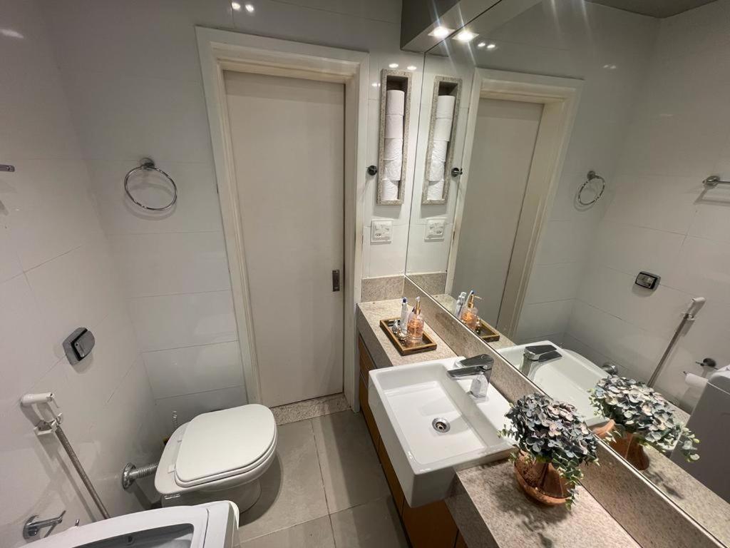 Lindo Apartamento Mobiliado, Uma Quadra Da Praia! Apartamento Río de Janeiro Exterior foto
